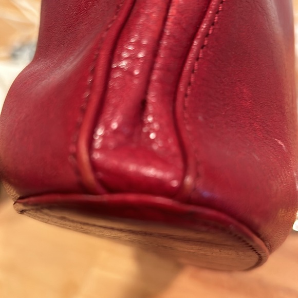 Hobo Red Leather Shoulder Bag - Picture 13 of 16